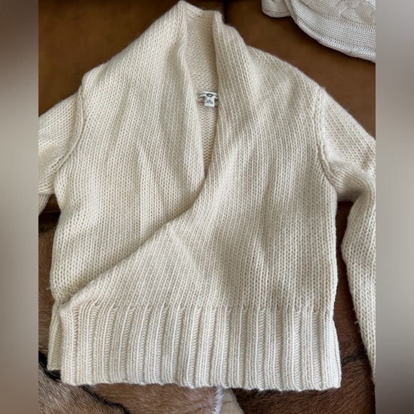 Banana Republic Sweaters - Banana Republic Off White Cream Cropped Wrap Sweater Wool Mohair Large